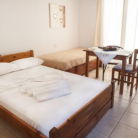 Hotel Platanidia エクステリア 写真